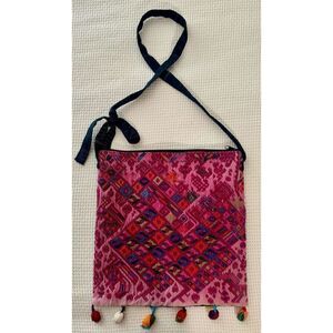 NWT Authentic Indigenous Morral Nahuala Grande Emobroidered Bag